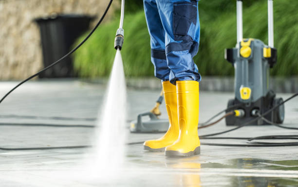 Why Choose Our Certified Pressure Washing Experts for Your Project Needs in Rainbow Springs, FL?